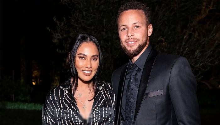 Stephen and Ayesha Curry first met in 2003 as teenagers