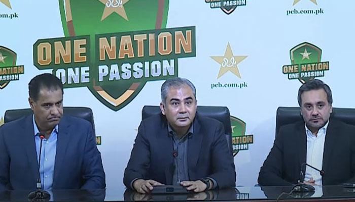 PCB Chief Mohsin Naqvi (centre) pictured alongside boards COO Salman Naseer (right) and Adviser to Chairman on Cricket Affairs Waqar Younis during a press conference at Lahores Gaddafi Stadium on August 5, 2024. — Screengrab via YouTube/@pakistancricket