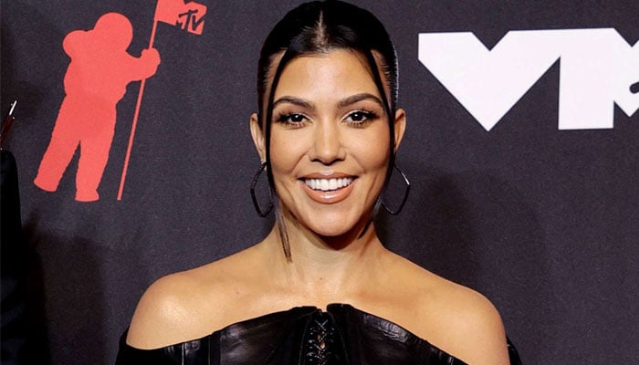 Kourtney Kardashian captures hearts with heartfelt moment