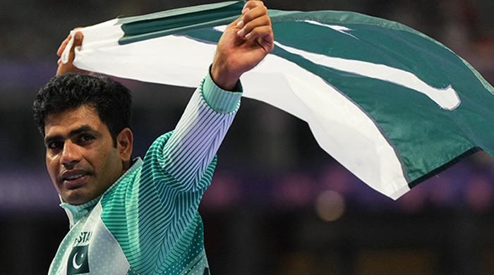 Arshad Nadeem wins gold at Paris Olympics javelin throw final