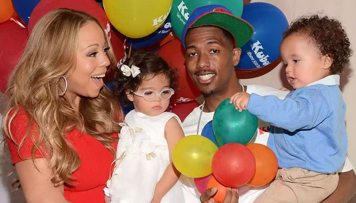 Mariah Carey and Nick Cannon welcomes twins in 2011