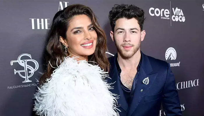 Priyanka Chopra and Nick Jonas enjoy a perfect date night at the Burleigh Pavilion on the Gold Coast