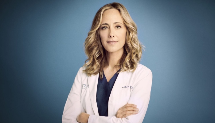 Greys Anatomys Kim Raver shares insights on female direction in TV