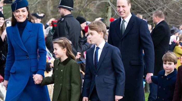 Charlotte, George and Louis eat separately?