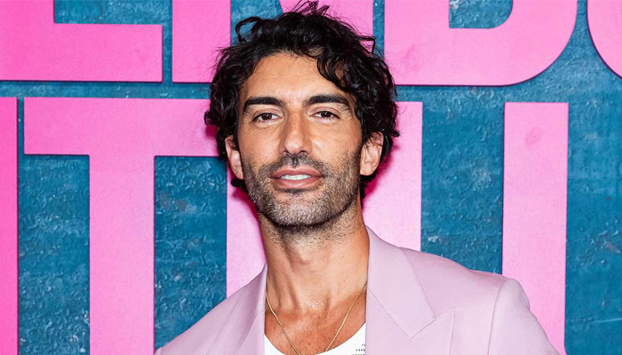 Justin Baldoni did not posed with any of his It Ends With Us co stars at the NYC premiere