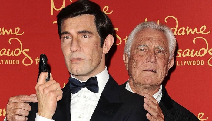 Former James Bond star George Lazenby looks frail in rare outing