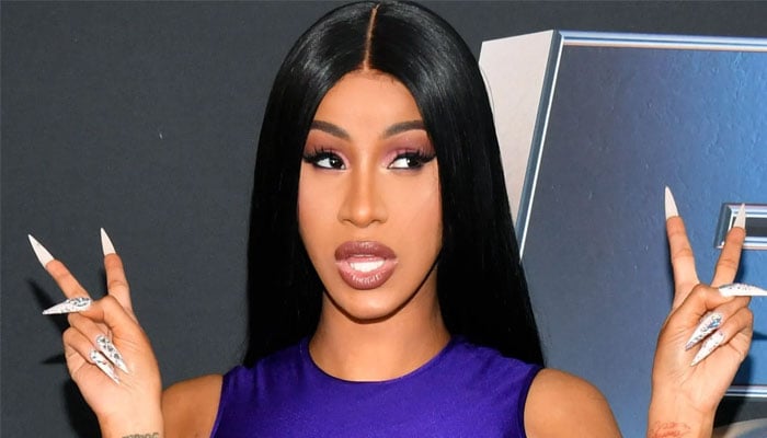 Cardi B claps back at bleaching trolls amid third pregnancy