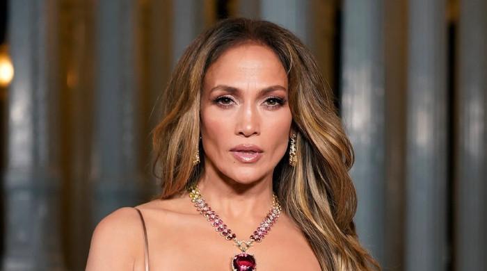 Inside Jennifer Lopez's first sighting after Ben Affleck divorce