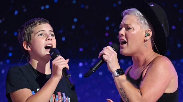 Pink cheers up daughter with pep talk before DNC: 'Just do your things'