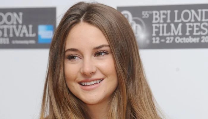 Shailene Woodley on early age acting career and school