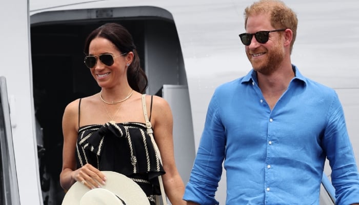 Meghan Markle wants Prince Harry to forsake his royal dream