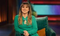 Kelly Clarkson Reveals Secret To Relating To Her Guests And Audience