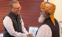 Alvi Meets Fazl As PTI's Bid To Block Much-disputed Constitutional Amendment Continues