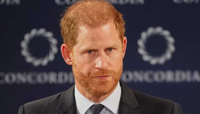 Prince Harry makes statement after William, Kates surprise appearance