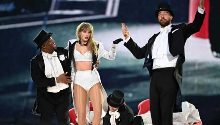 Top 5 photos of Taylor Swift, Travis Kelces sparkling moments