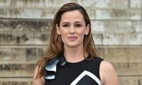 Jennifer Garner Channels Timeless Parisian Style With £3K Dior Tote 