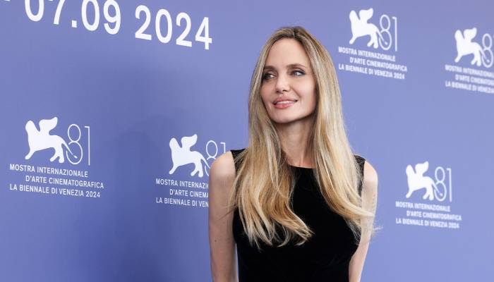 Angelina Jolie shares photo with Sudan refugees on social media