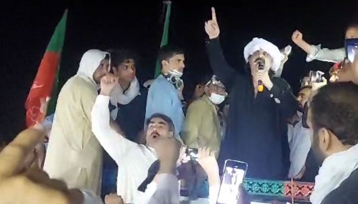 Khyber Pakhtunkhwa (KP) Chief Minister Ali Amin Gandapur addresses protesters at Burhan Interchange on September 28, 2024. — Screengrab via video provided by reporter