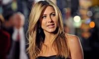 Jennifer Aniston Sets Record Straight On Iconic 'Friends' Dress Colour