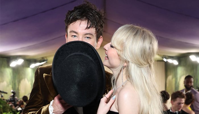 Barry Keoghan heats up romance with Sabrina Carpenter