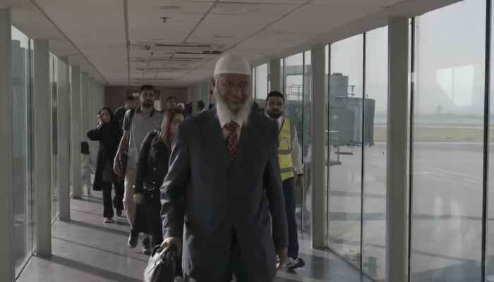 Religious scholar Dr Zakir Naik arrives at the Islamabad airport on September 30, 2024. —Screengrab/ X/ @drzakiranaik