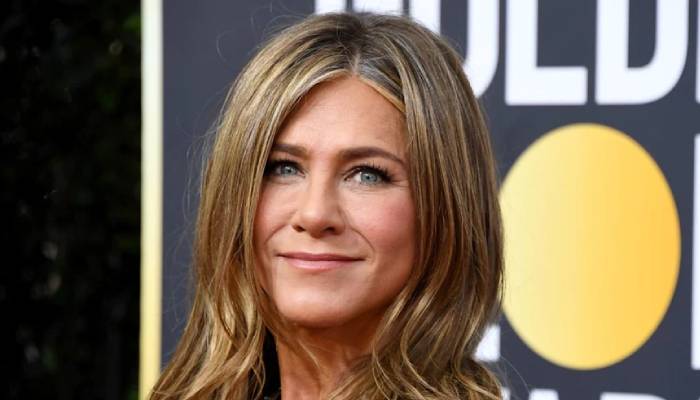 Jennifer Aniston discusses about rescuing animals