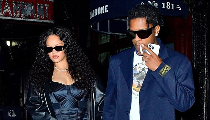 Rihanna comemora o aniversário de A$AP Rocky com um jantar chique.