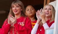 Taylor Swift Shuts Down Feud Rumours With Brittany Mahomes At Latest Game