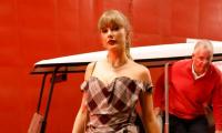 Taylor Swift Back With Her Charm To Ensure Travis Kelce's Win