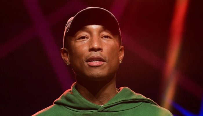 Pharrell Williams has not been able to convince others artists about his skincare routine.