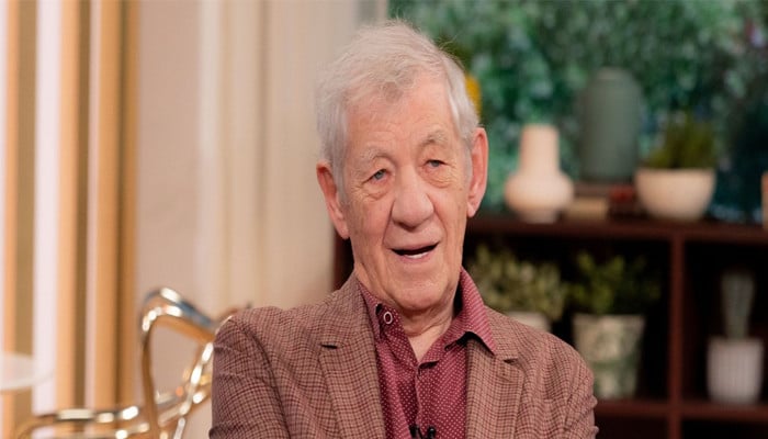 Ian McKellen is now in good spirits after suffering an injury while performing at London theatre