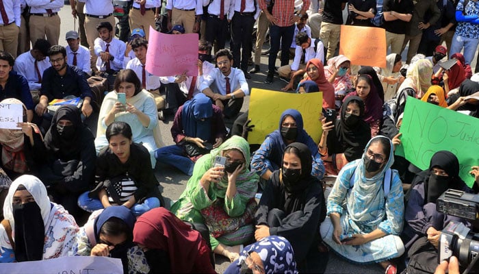 Students hold protest demonstration against the alleged rape of a female student in a Lahore colleges premises, in the Gulberg area on Tuesday, October 15, 2024. — PPI