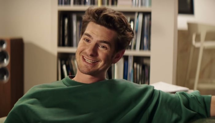 Andrew Garfield jokes about relationships with co-stars in latest interview