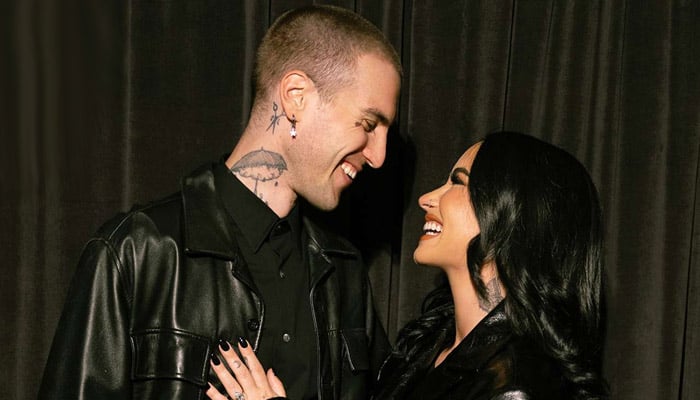 Demi Lovato penned a loving note for her fiancé ahead of his gig in Los Angeles