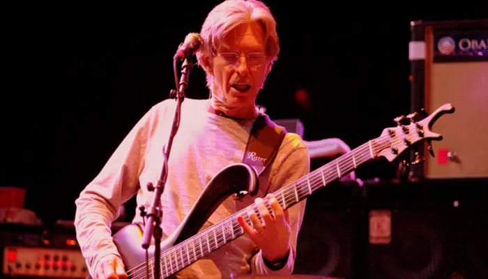 Phil Lesh died at 84 on Friday morning