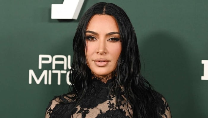 Kim Kardashian surprises fans with stunning hair transformation