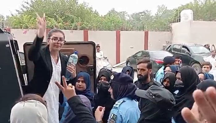 Prominent lawyer and human rights activist Imaan Mazari makes victory sign as she arrives at ATC in Islamabad on October 29, 2024. — Reporter