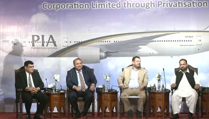 Final bidding process for the privatisation of Pakistan International Airlines (PIA) held at local hotel in Islamabad, October 31, 2024. — Screengrab via YouTube/Geo News