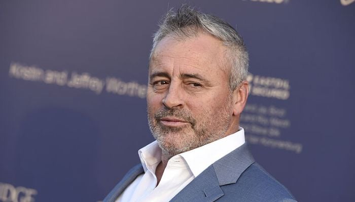 Matt LeBlanc still grieves over the death of his former co-star, Mathew Perry.