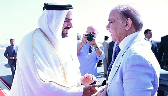 PM Shehbaz Sharif is being seen off by Qatari Minister of State for Reconciliation Muhammed bin Abdulaziz Al-Khulaifi at Doha International Airport on November 1, 2024. — PID