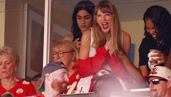 Taylor Swift makes Kelly Stafford jealous of grabbing all the attention