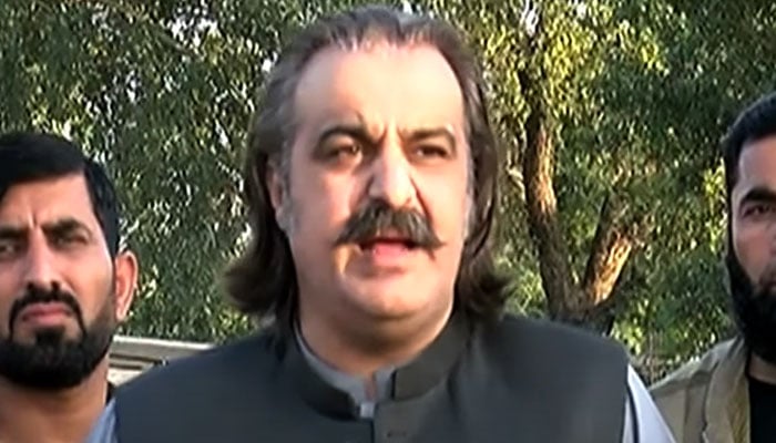 KP CM Ali Amin Gandapur addresses the press conference outside Adiala Jail, Rawalpindi, on November 2, 2024. — Screengrab via Geo News