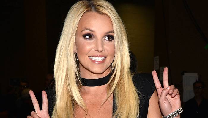 Britney Spears closed ones worried over her spiraling: Source