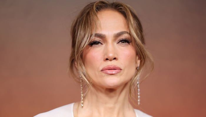 Jennifer Lopez and Ben Affleck are currently dealing with divorce proceedings