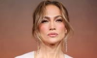 Jennifer Lopez Stuns Onlookers Posing Solo At ‘Wicked’ Premiere