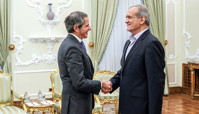 IAEA Director General Rafael Mariano Grossi (left) meets Irans President Masoud Pezeshkian in Tehran, Iran, November 14, 2024. — Reuters