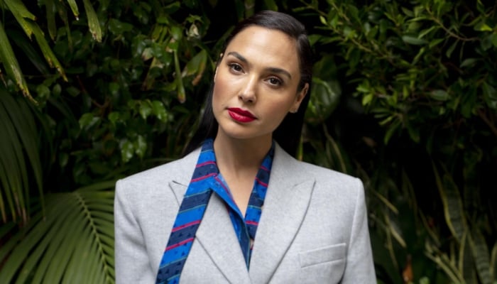 Gal Gadot mesmerises fans with stunning appearance at film fstival