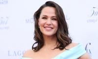 Jennifer Garner Takes Down Bad Guys In 'intense' Action Sequence