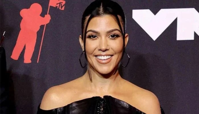 Kourtney Kardashian shares injury details in the gift guide about Hyperices Normatec Elite boots