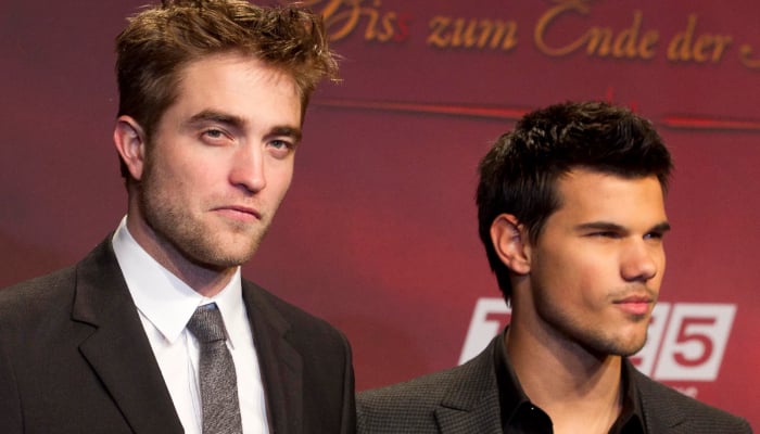 Taylor Lautner and Robert Pattinson shared a on and off rivalry while filming Twilight